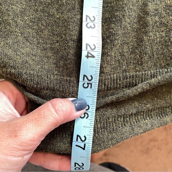 J Crew Wool Blend Green V-neck Pullover Sweater Item AC623 Size Small - Picture 10 of 10